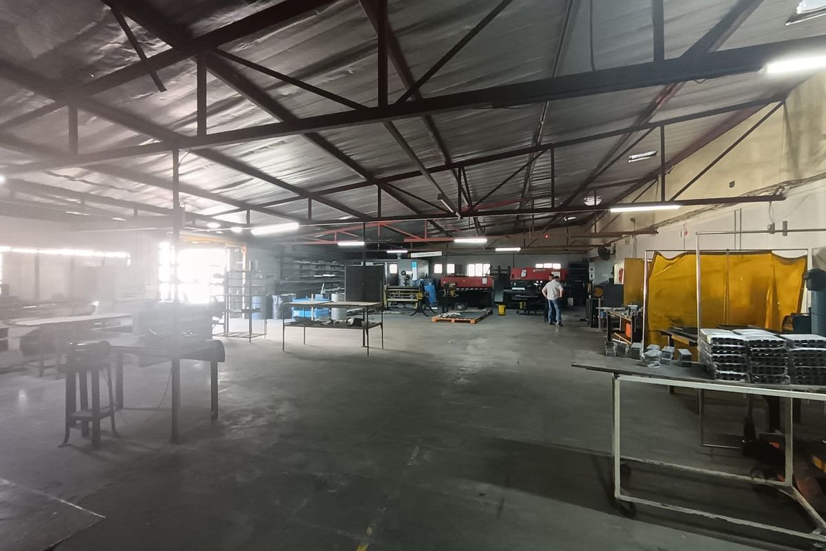Warehouse For Sale in Umgeni Park, Durban North, KwaZulu Natal - Photo 3
