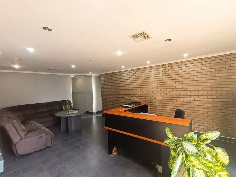 Warehouse For Sale in Umgeni Park, Durban North, KwaZulu Natal - Photo 2