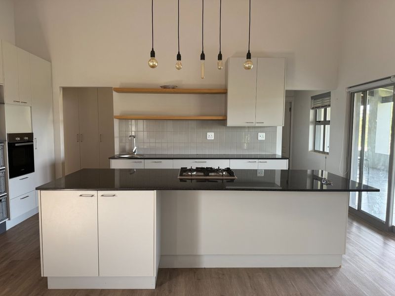 House For Sale in Van Wyksdorp, Ladismith - Photo 4