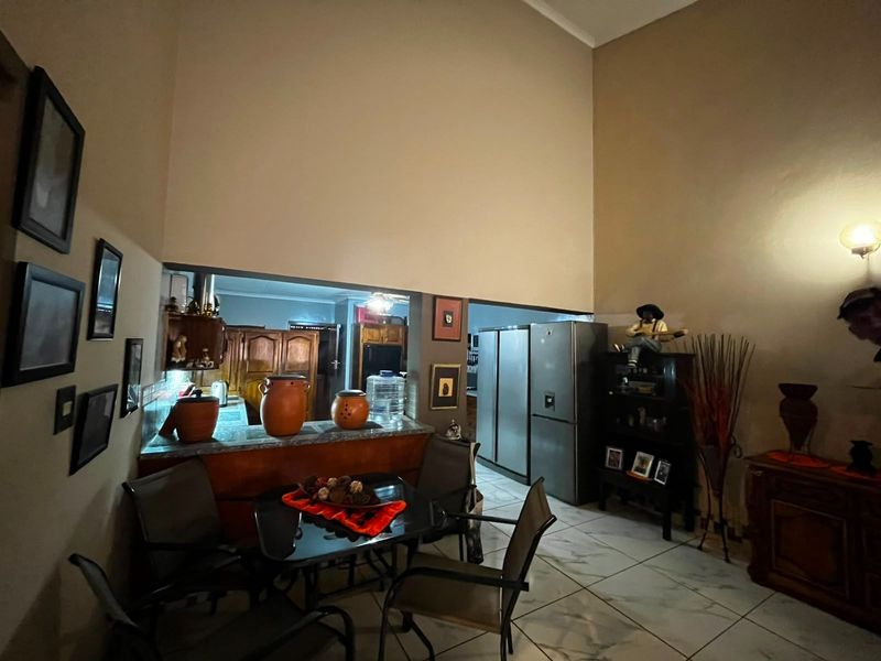 Townhouse for Sale Jacolene Complex - Photo 6