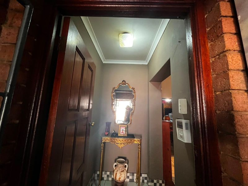 Townhouse for Sale Jacolene Complex - Photo 3