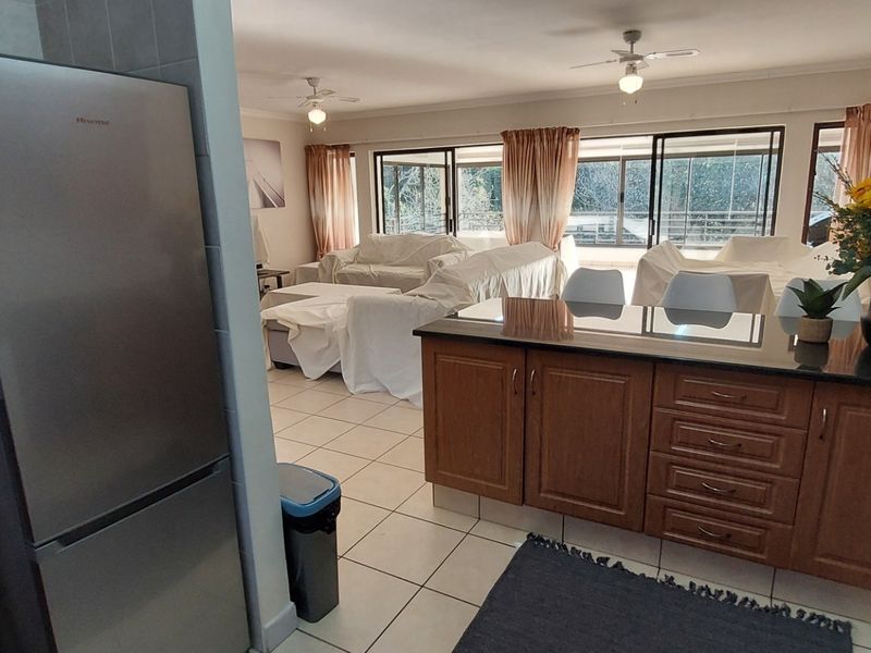 Modern Coastal Luxury Living in Secure Family Estate - Photo 4