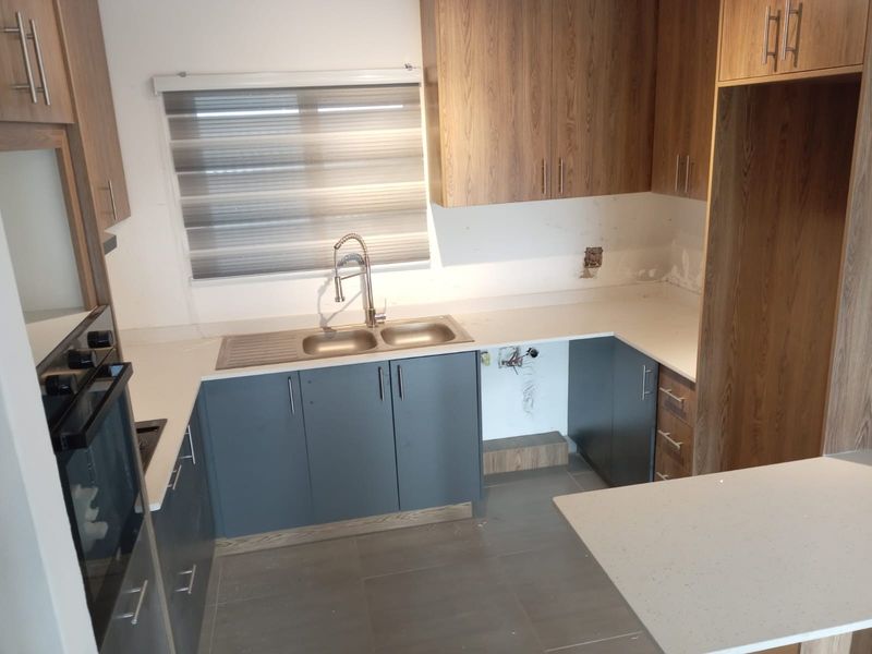 Apartment To Rent in Morningside, Durban, KwaZulu Natal - Photo 3