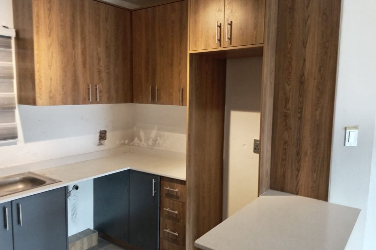 Apartment To Rent in Morningside, Durban, KwaZulu Natal - Photo 2
