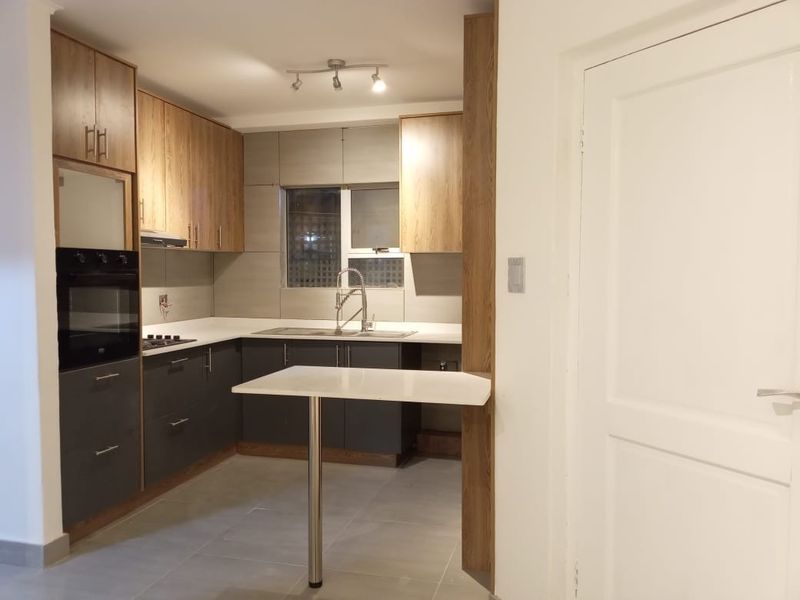 Apartment To Rent in Morningside, Durban, KwaZulu Natal - Photo 3