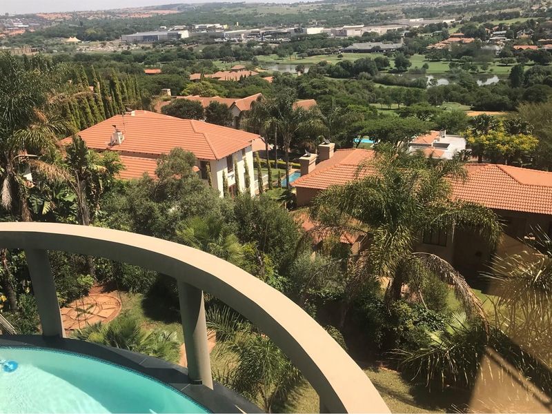 Magnificent 7 Bedroom Mansion, Woodhill Golf Estate Price Reduced - Photo 2