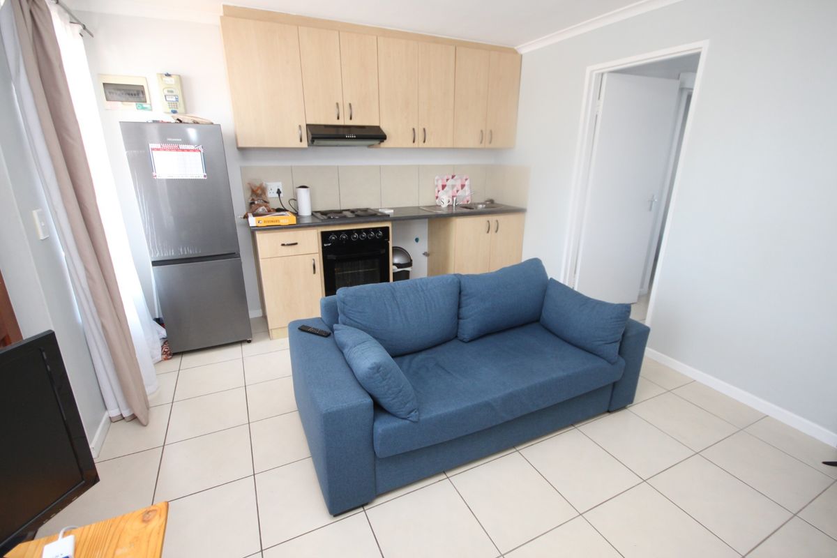 Ground Floor Investment Opportunity in Popular Sirrocco's Village, Bellville - Photo 4