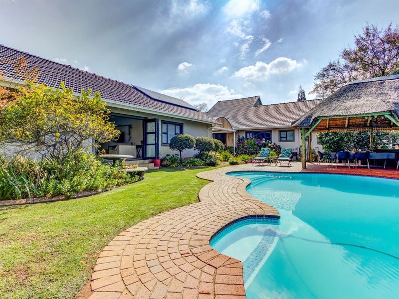 House For Sale in Alphen Park, Benoni - Photo 2