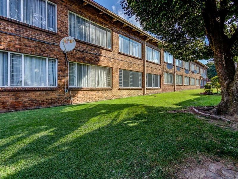 Apartment  For Sale in Kempton Park, Kempton Park - Photo 3