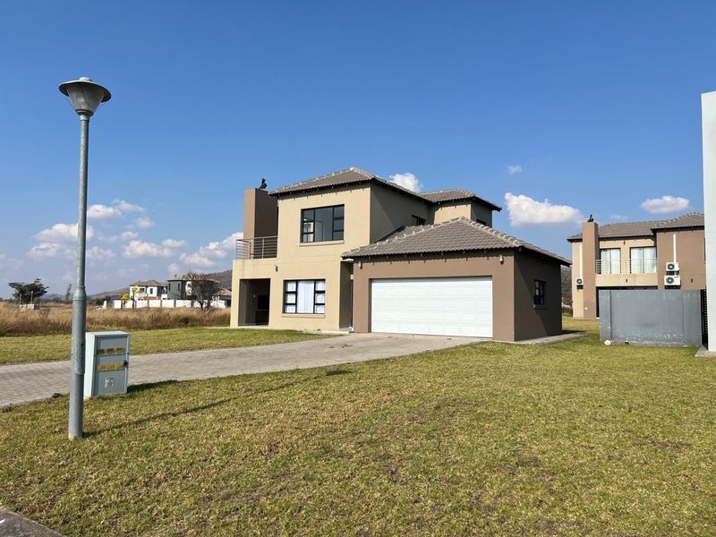 House To Rent in Everglades Estate, Hartbeespoort, North West - Photo 1