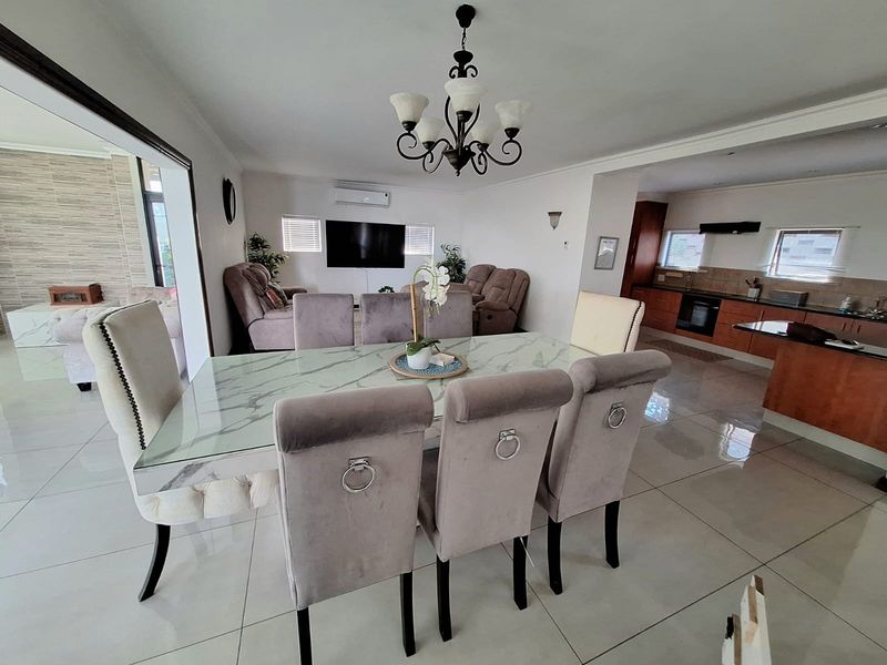 Urgent 3 Bed 2.5 Bath for Sale in Seaward Estates, Ballito, KwaZulu Natal - Photo 2