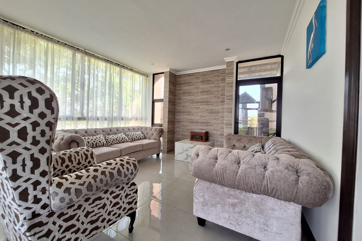 Urgent 3 Bed 2.5 Bath for Sale in Seaward Estates, Ballito, KwaZulu Natal - Photo 5