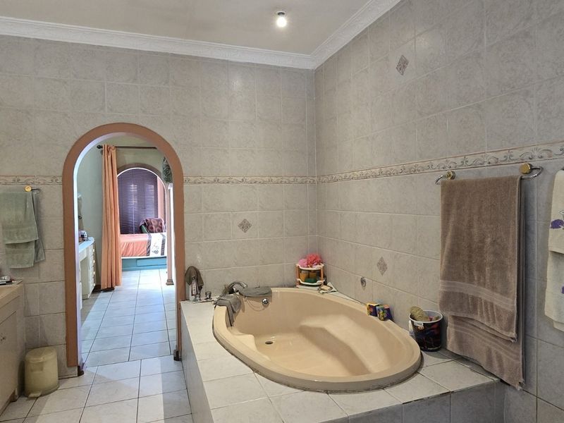 LUXURY HOUSE FOR SALE IN AMANDASIG - Photo 9