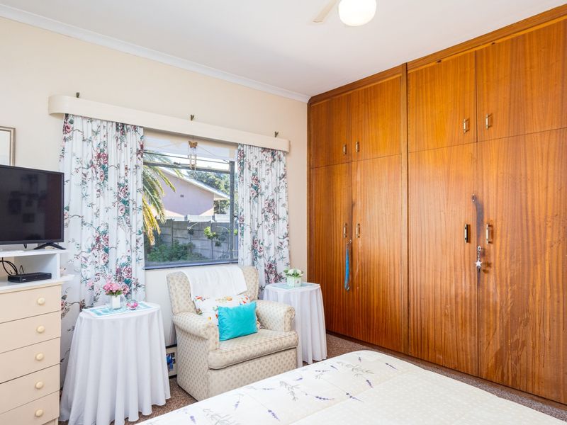 House For Sale in De La Haye, Bellville - Photo 10