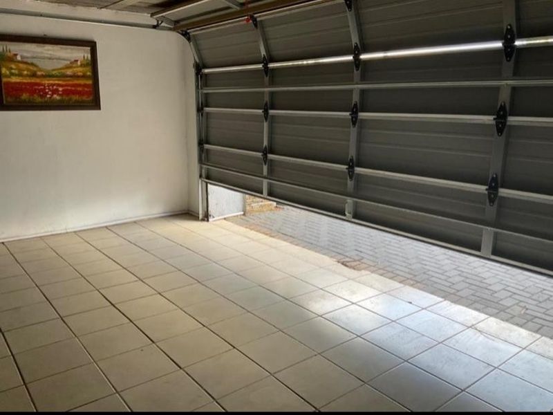 3 Bedroom House To Rent in Glenway Estate, Pretoria - Photo 10