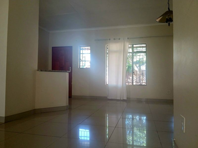 House To Rent in Riviera Park, Mafikeng, North West - Photo 10