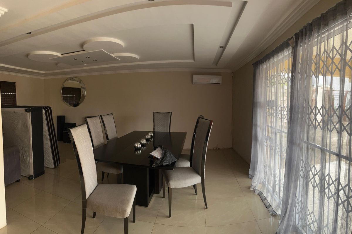 House For Sale in Newlands West - Photo 3