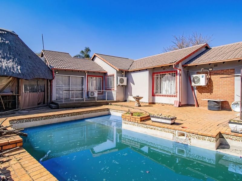 House For Sale in Glen Marais, Kempton Park - Photo 7