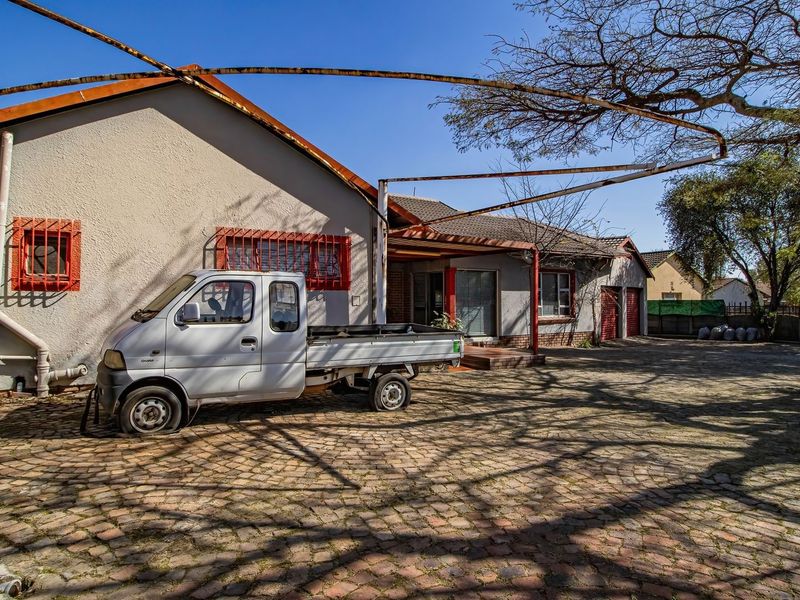 House For Sale in Glen Marais, Kempton Park - Photo 5
