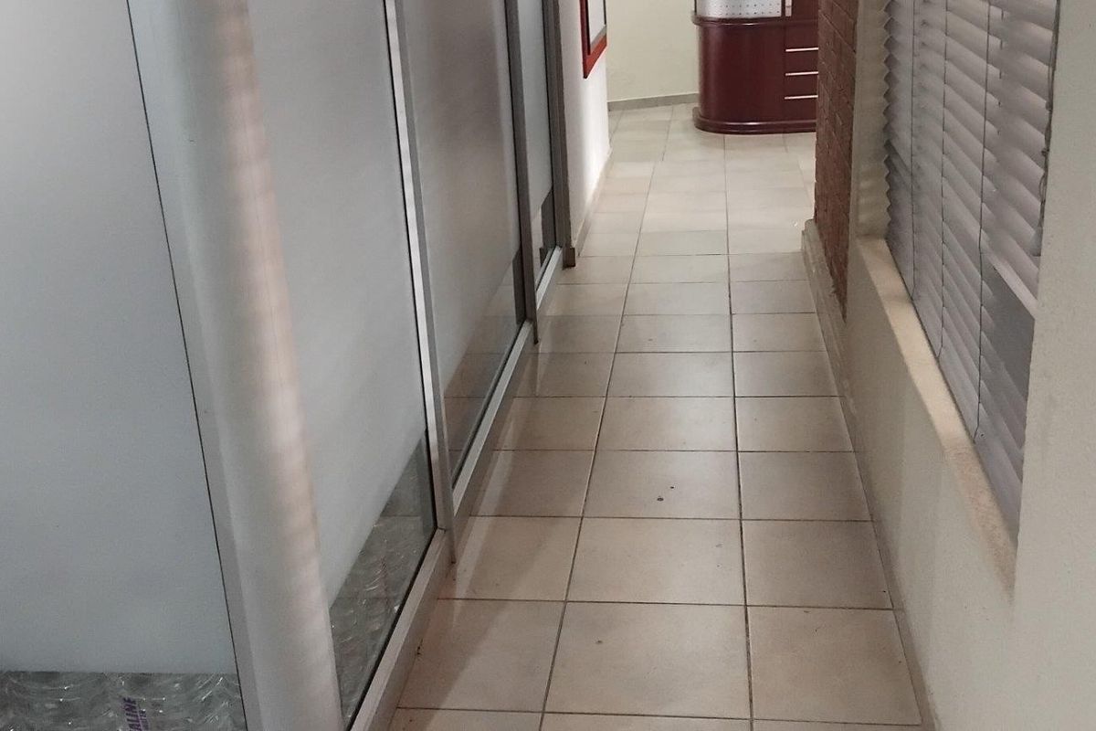 House For Sale in Glen Marais, Kempton Park - Photo 3
