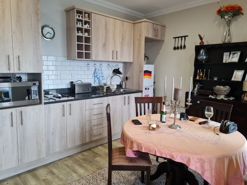 Apartment For Sale in Zevenwacht Retirement Village, Kuils River - Photo 7