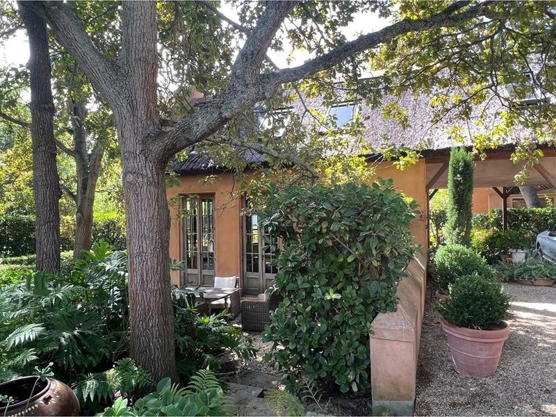 Duplex Cottage in Bel Ombre Constantia - Photo 2
