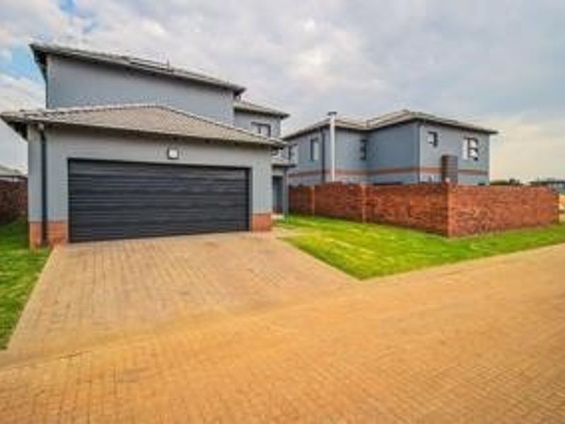 Townhouse Draft in Pomona Kempton Park Gauteng - Photo 1