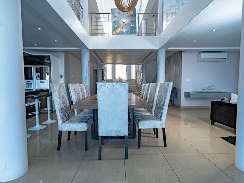 Breathtaking 5 Bedroom House in Tinley Manor - Photo 7