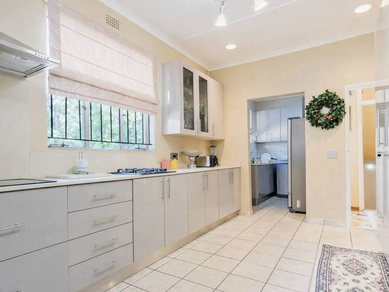 House For Sale in Bramley Park, Sandton - Photo 8