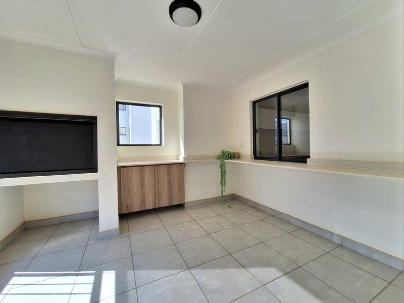 Stepless 3-Bedroom Apartment with Storeroom in Ballito Hills Estate - Photo 3