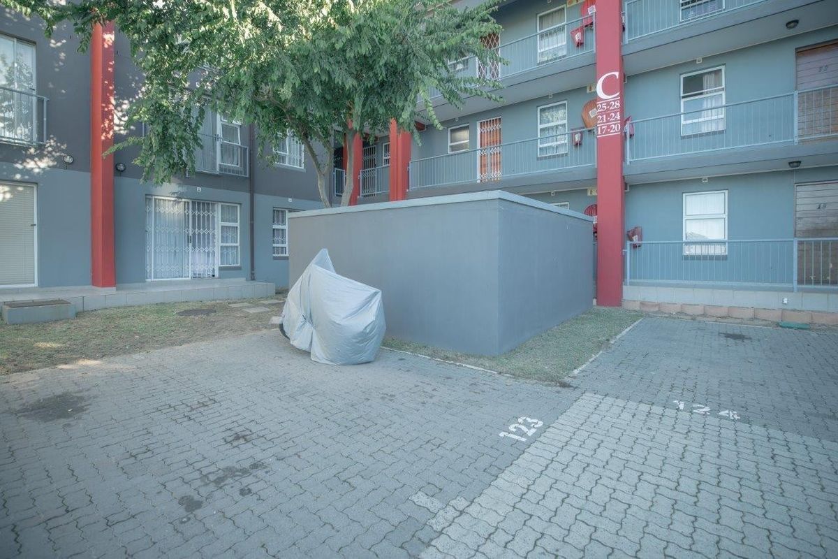 Apartment For Sale in Buh Rein Estate, Kraaifontein - Photo 5