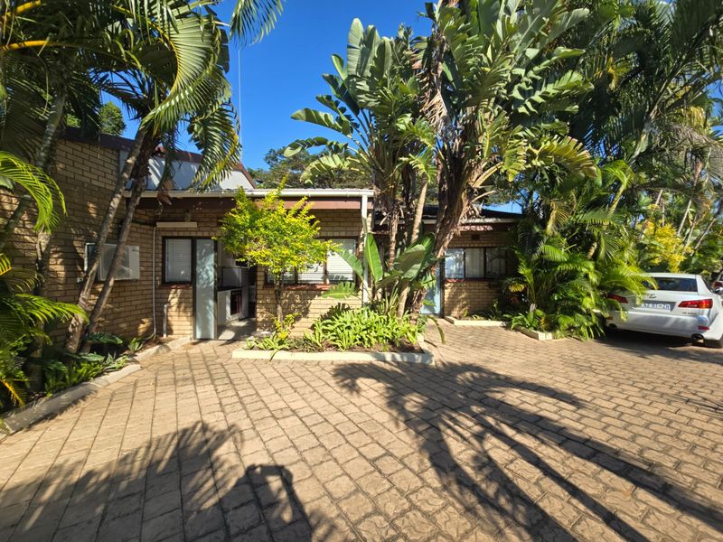 Fully furnished 2-bedroom apartment in the hippo capital of the world. - Photo 1