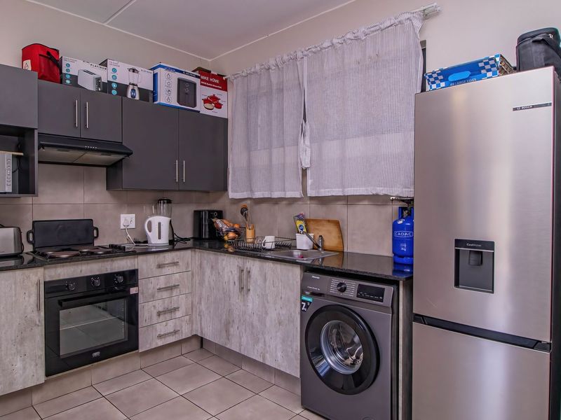Apartment For Sale in Rynfield, Benoni - Photo 8