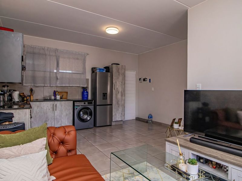 Apartment For Sale in Rynfield, Benoni - Photo 6