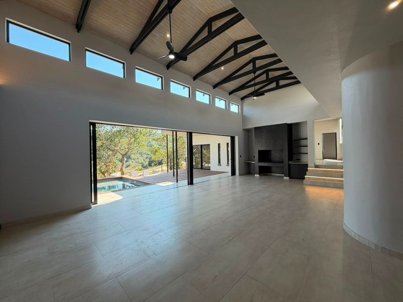 Brand New Luxury Home with Spectacular Views in The Rest Nature Estate - Photo 7