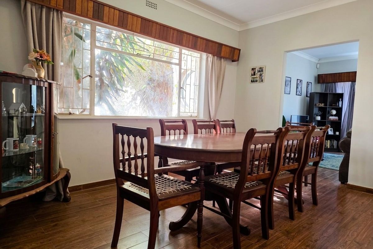 Boomed area - 4 Bedroom with Flatlet - Photo 4