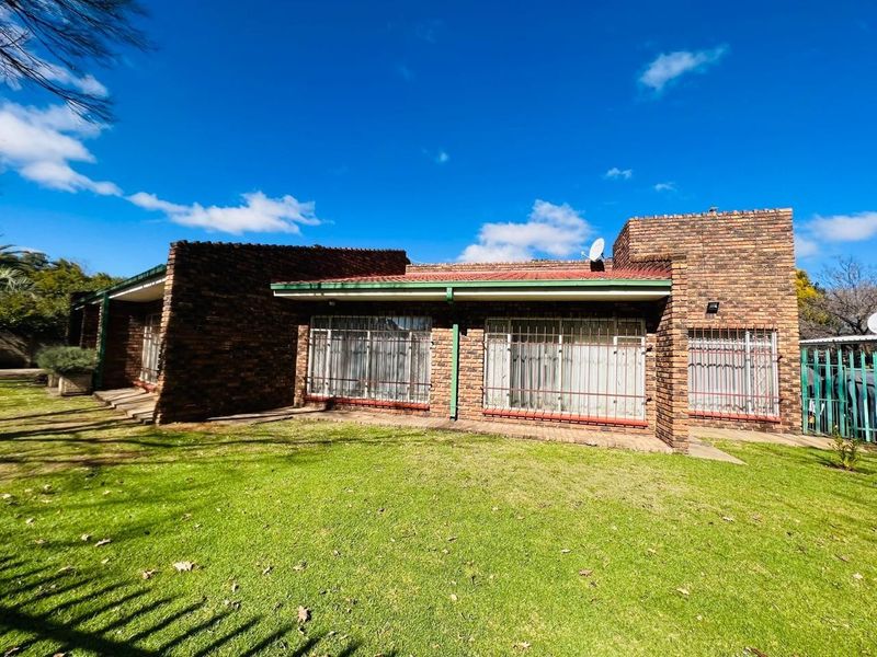 House For Sale in Vanderbijlpark SW 2, Vanderbijlpark SW, Vanderbijlpark - Photo 1