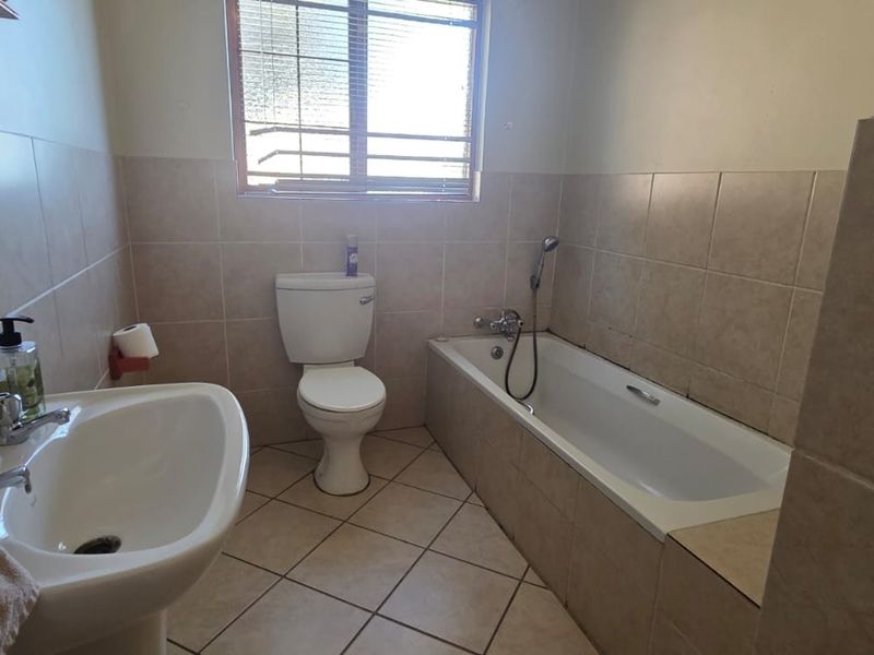 House For Sale in Delmas West, Delmas - Photo 10