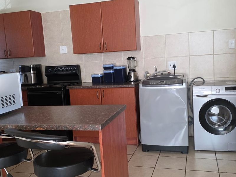 House For Sale in Delmas West, Delmas - Photo 2