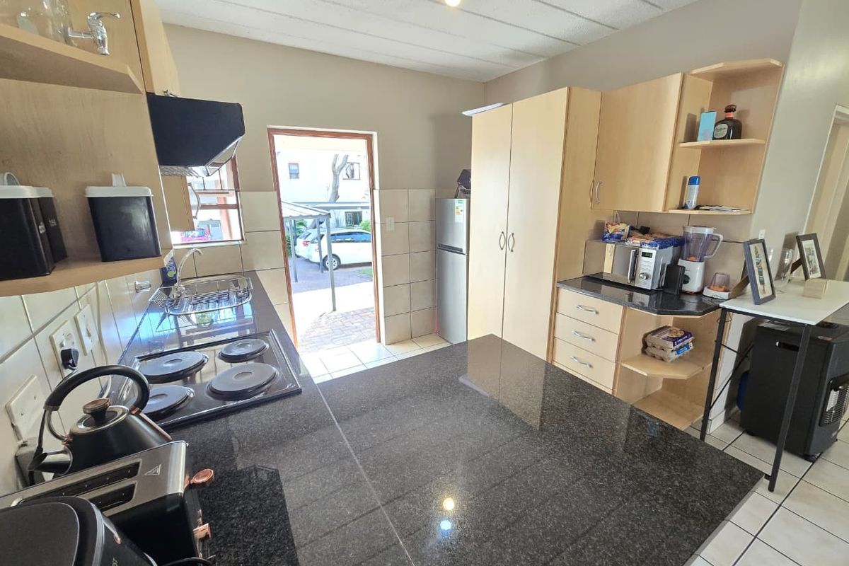 Groundfloor apartment For Sale in Jukskei Park, Randburg - Photo 5