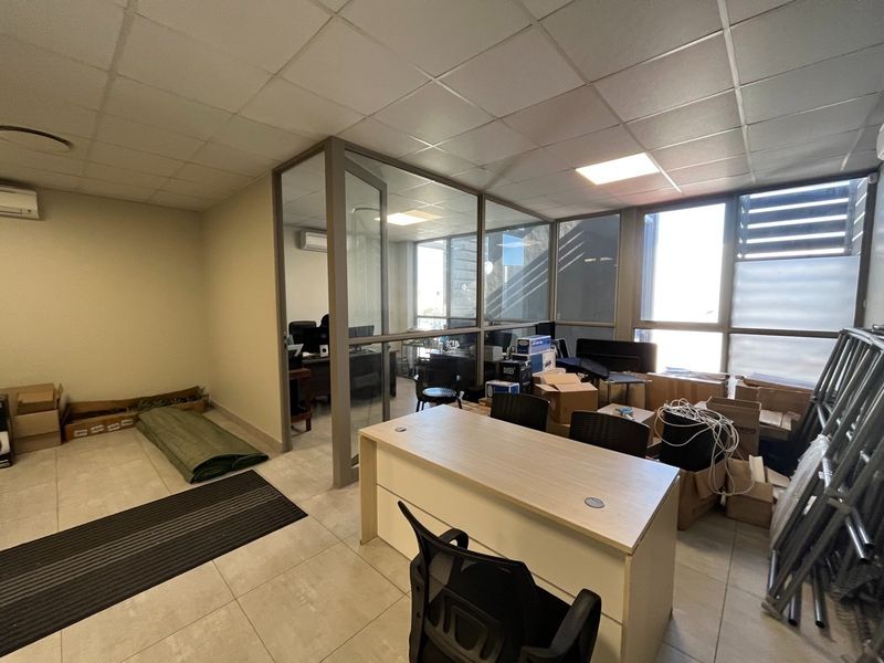 515m2 Warehouse To LET in The Reserve Business Park 1 - Photo 7