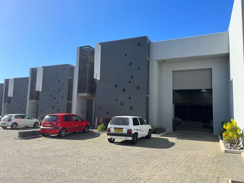 515m2 Warehouse To LET in The Reserve Business Park 1 - Photo 1