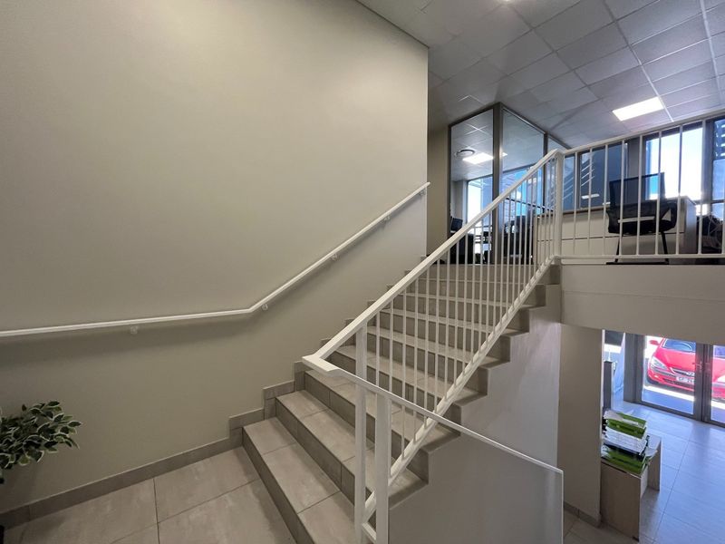 515m2 Warehouse To LET in The Reserve Business Park 1 - Photo 6