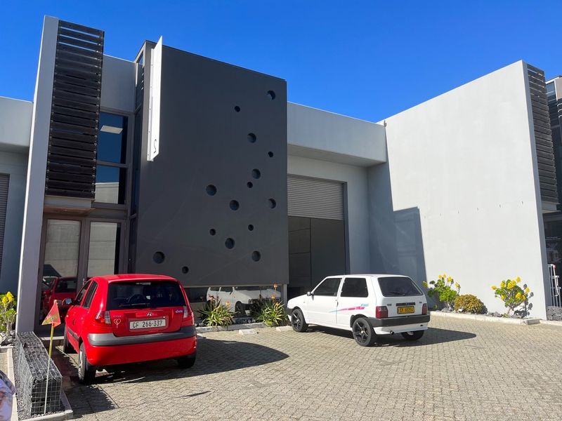 515m2 Warehouse To LET in The Reserve Business Park 1 - Photo 2