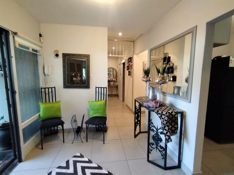 Beautiful 4 Bedroom House For Sale in Grantham Park, Empangeni - Photo 5