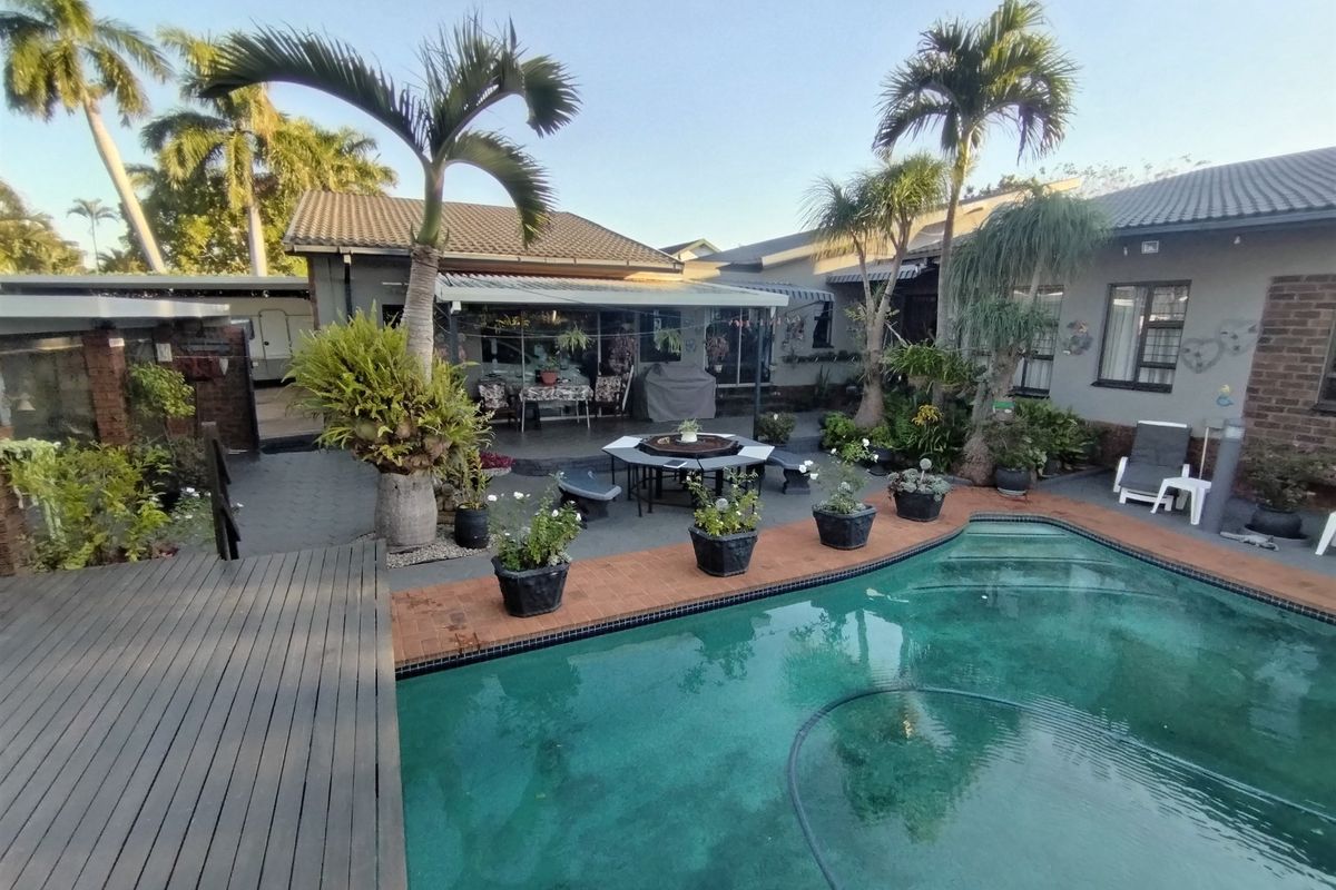 Beautiful 4 Bedroom House For Sale in Grantham Park, Empangeni - Photo 3