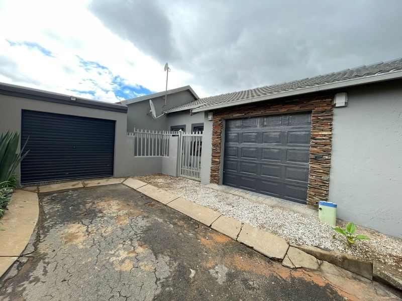 House To Rent in Nellmapius EXT 1, Pretoria - Photo 1