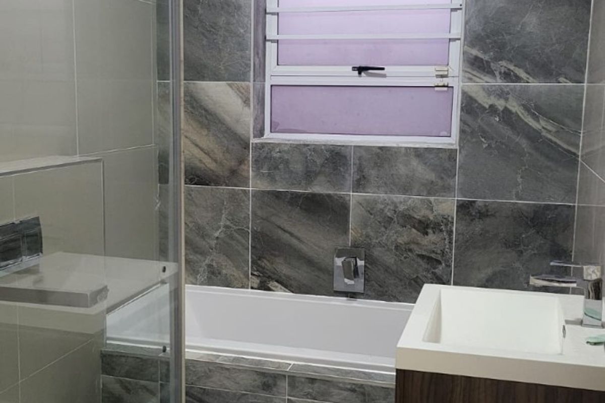 Family Home in Sandown Blouberg - Photo 5