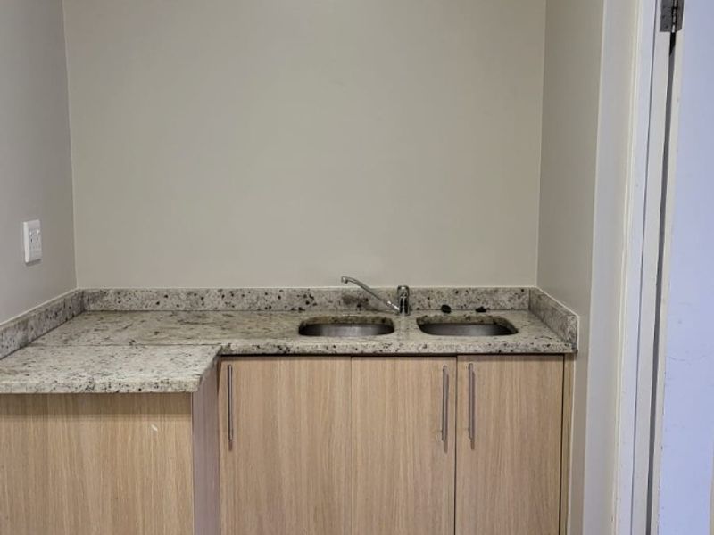 Family Home in Sandown Blouberg - Photo 10
