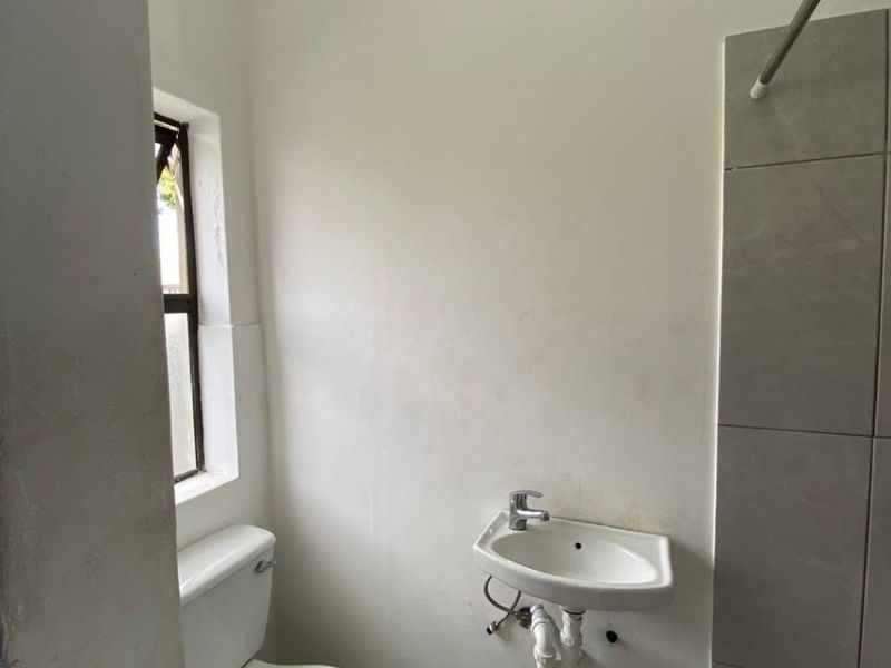 x2 Self Contained Room Available Immediately!!!!! - Photo 9